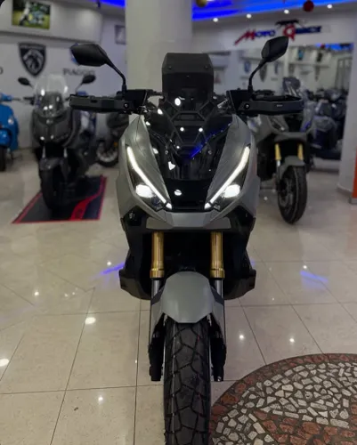 X-ADV 750 2025 