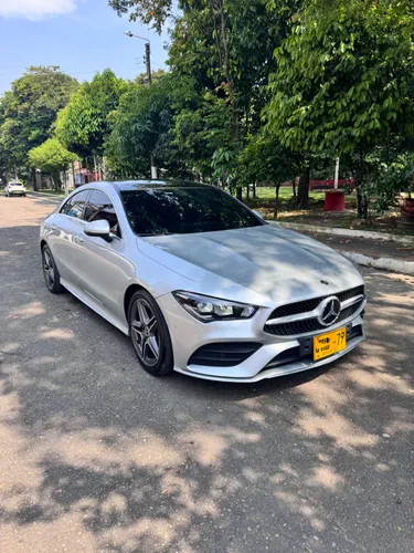Mercedes Benz CLA 180 AMG Line