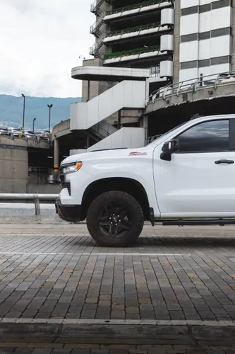 Chevrolet Silverado 5.3 Z71 4X4 At
