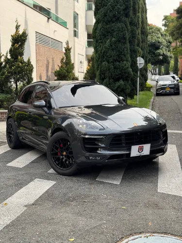 Porshe Macan gts 2017