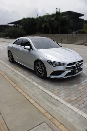 Mercedes-Benz Clase CLA180 2.0 Amg 4matic