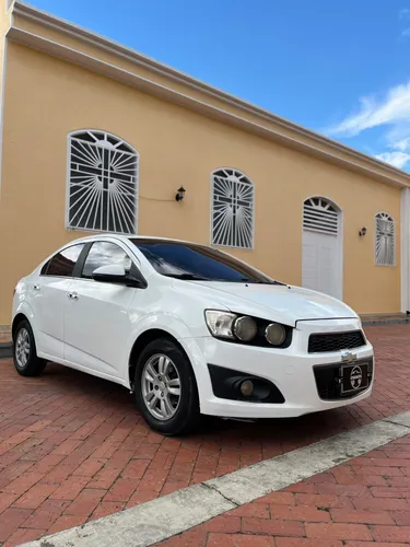 Chevrolet Sonic 2014 full equipo