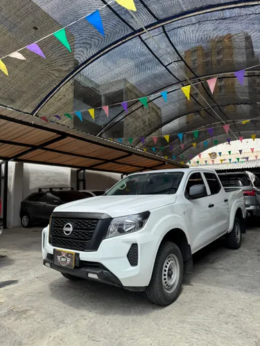 NISSAN FRONTIER SABANERA 2023 poco km