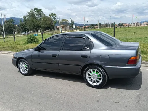 Toyota Corolla XL 