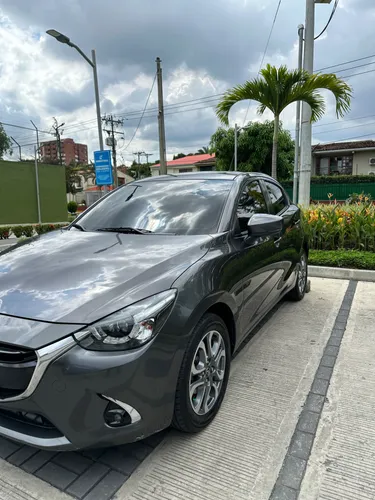 Mazda 2 Grand Touring LX