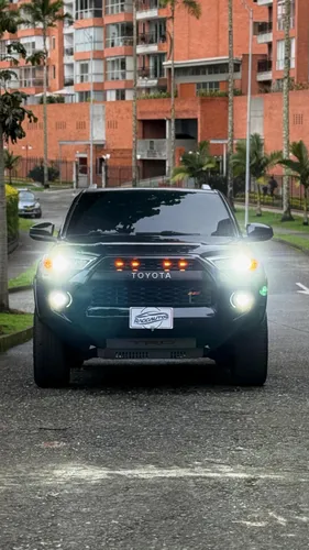 Toyota 4Runner 4.0 gasolina SR5 TRD edicion limitada modelo 2020