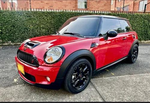MINI R56 Cooper S 2011