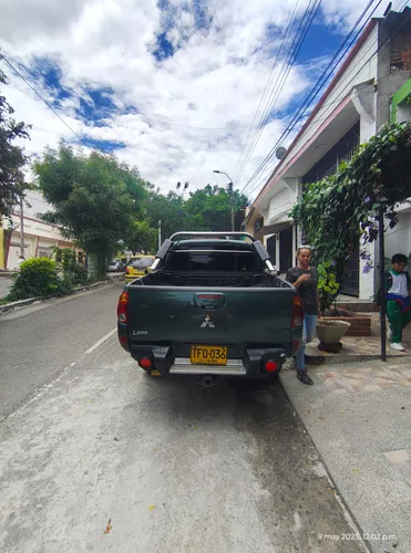 MITSUBISHI L200 SPORTERO 4X4