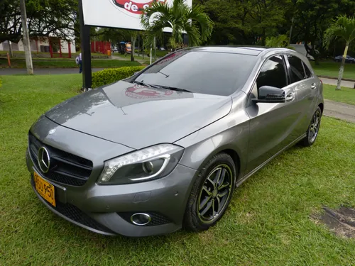  Mercedes Benz A200 modelo 2014