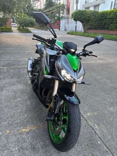 Vendo kawasaki Z1000