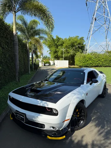 Dodge Challenger SRT