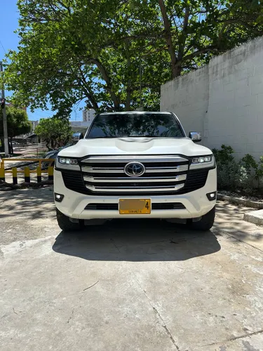 Toyota LC 300 VX Blindada