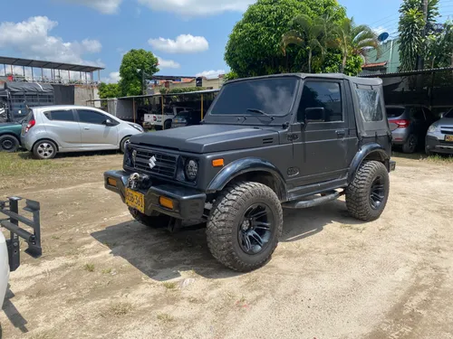 Suzuki SJ 413 