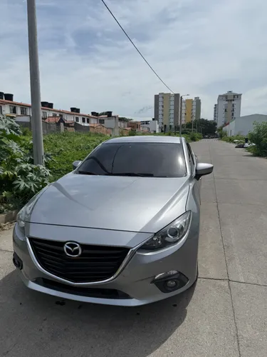Mazda 3 TOURING MODELO 2017