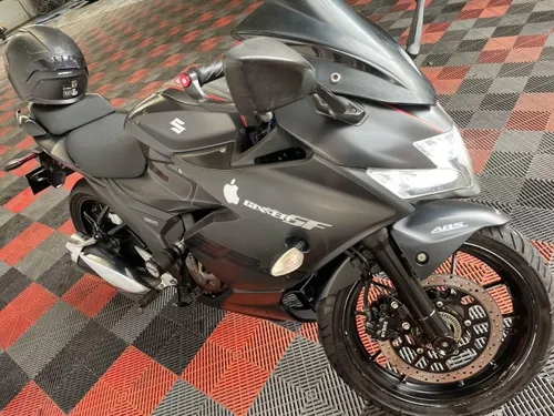Vendo moto Suzuki gixxer 250