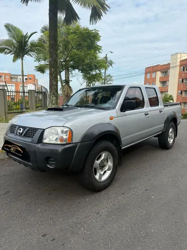 Nissan frontier 4x4 2.5 diesel 