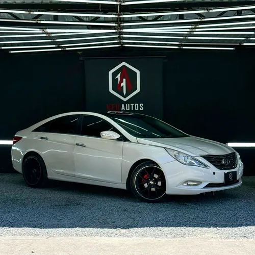 HYUNDAI SONATA I45 2011