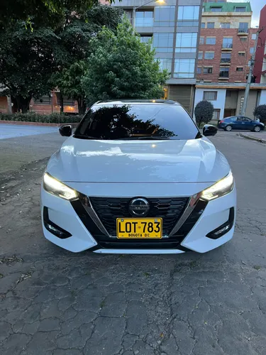 Nissan Sentra exclusive 2024 automtico 