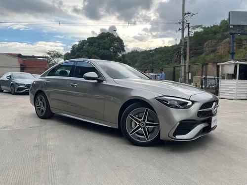 Mercedes Benz C200  2024
