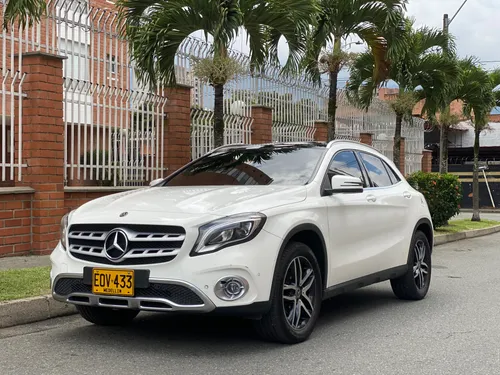 Se vende Mercedes Benz GLA 200 Urban 1.6 2019