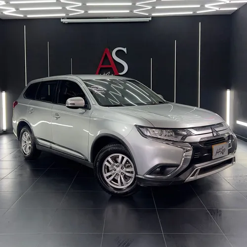 Mitsubishi Outlander 2.4 Kaiteki At 4WD 4x4 2022