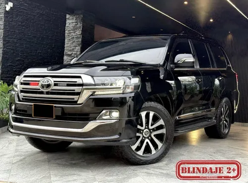 TOYOTA LC200 SAHARA EUROPEA EXECUTIVE LOUNGE 2019 DIESEL BLINDAJE 2 plus