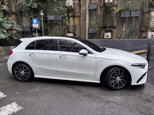 MERCEDES BENZ A35 AMG 4MATIC HIBRIDO 2023 VEHIMAX