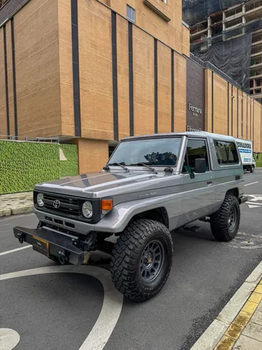 TOYOTA LAND CRUISER MACHO FZJ A.A INY 1999 MT 4.5 