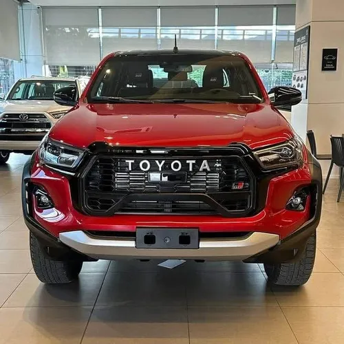 Toyota Hilux GR Sport 4X4 DIESEL AT 0 KM DisToyota 