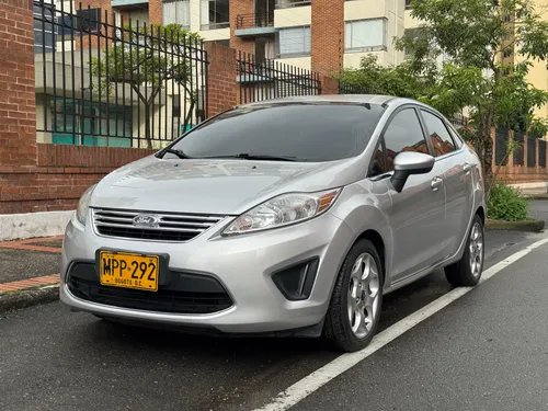 Ford Fiesta 1.6 Sportback Automatica 2012