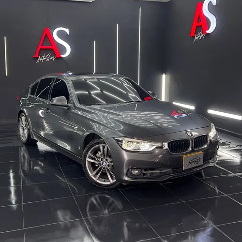 BMW 318i 1.5 Sport Line Sedan 2018