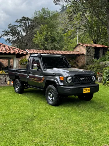 Toyota Land Cruiser GDJ79 