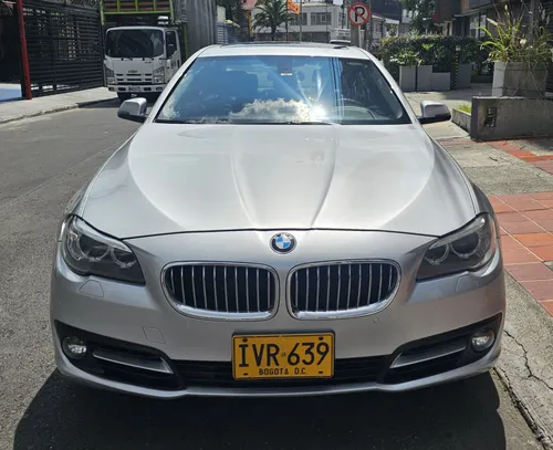 BMW SERIE 5 520i F10