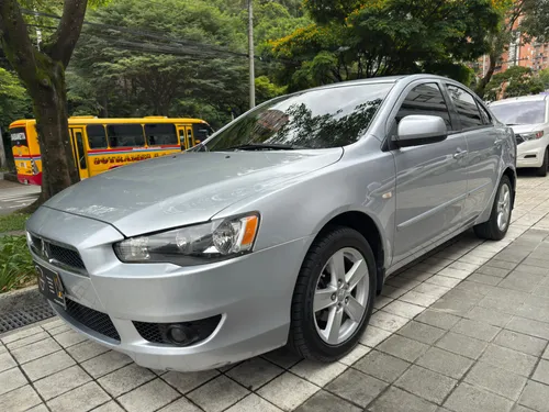 MITSUBISHI LANCER GLS