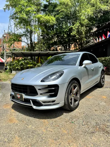 Porsche Macan Turbo 2016