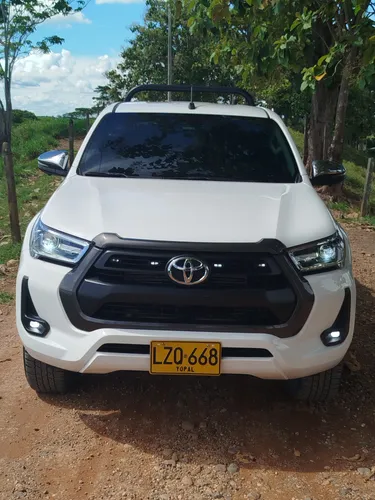 Toyota Hilux Automatica 2.4 Triptonica 