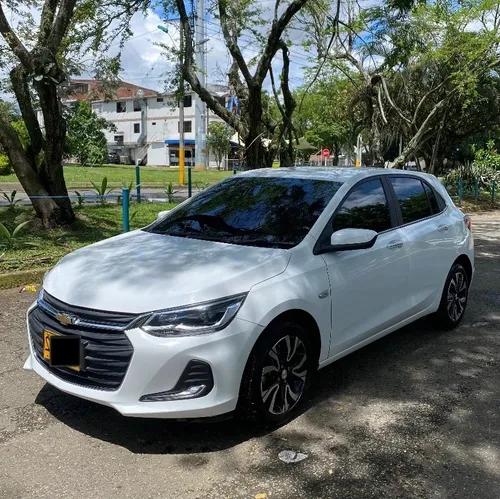 Chevrolet Onix 1.0 T Premier Hatch At 2023 