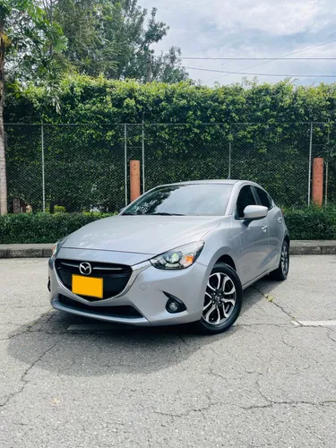 Mazda 2 grand touring 2017