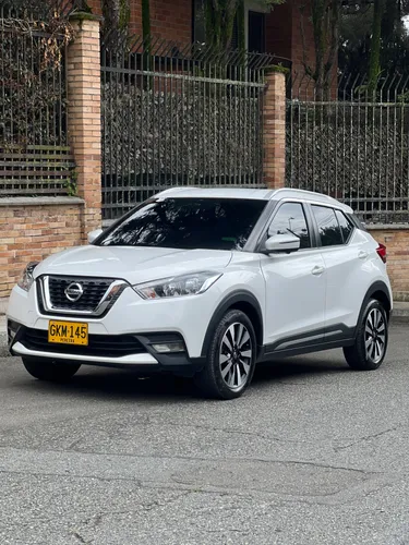 NISSAN KICKS EXCLUSIVE AT 2021