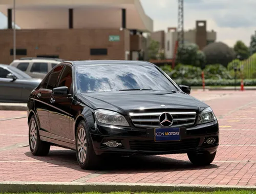 Mercedes-Benz C200 CGI Elegance
