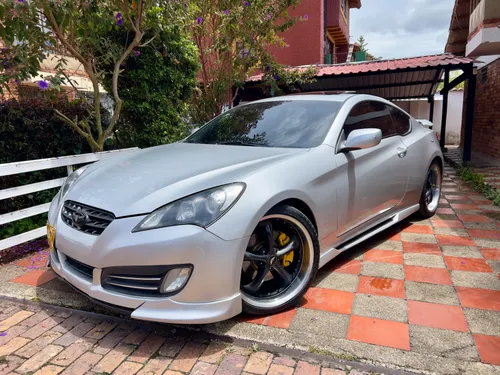 Hyundai Genesis 2010 