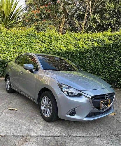 Mazda 2 Sedan Touring AT 2019 