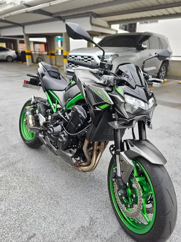 Kawasaki Z900