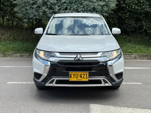 MITSUBISHI OUTLANDER 2022