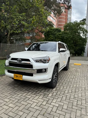 TOYOTA 4RUNNER LIMITE 4.0 AT