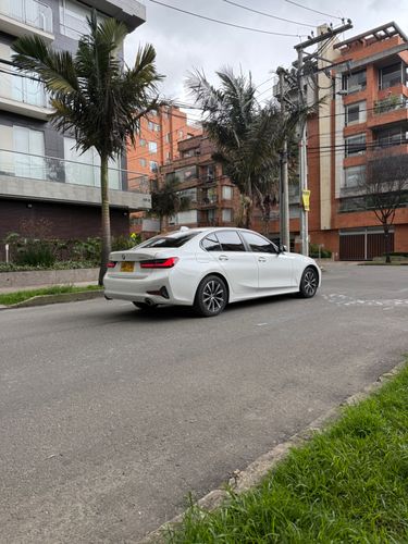 Bmw 330I hibrido 