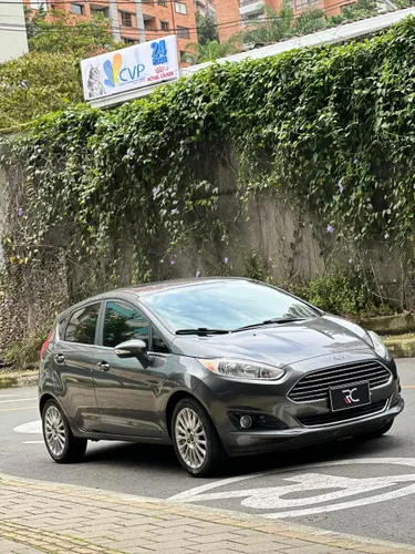 Ford Fiesta Titanium 1.6 cc Aut