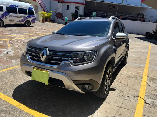 VENTA RENAULT DUSTER INTENS  4X4 TURBO MECNICA 1.3 CC MODELO 2022