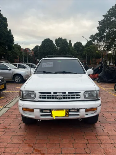 Nissan Pathfinder mod 1998 