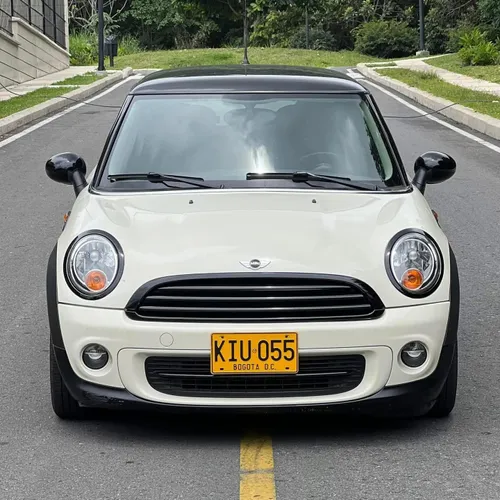 Mini Cooper R56 2011